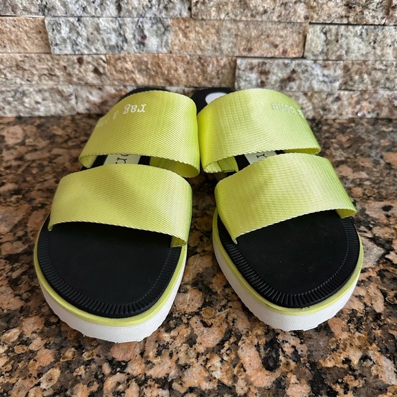 Rag & Bone Sandals Slide Cameron Mila  Flat ACID GREEN Lightweight US 8/ EU 38 - Picture 4 of 8